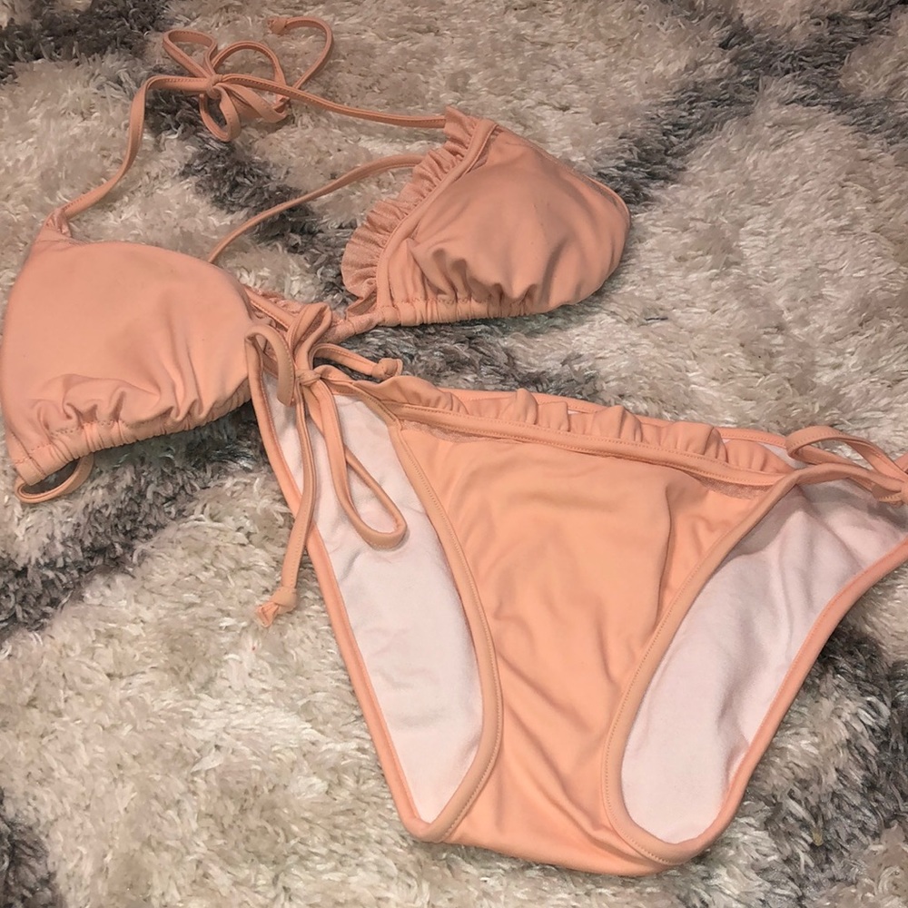 Victoria’s Secret Bikini Set